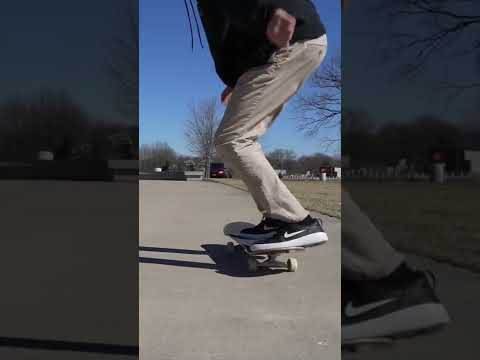 Pop Shuvit SLO MO Tutorial #skateboarding #popshuvit #skateboardingisfun