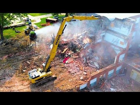 116 Year Old Centerville High School Demolition Project - Tour of 390,000 Pounds worth of equipment!