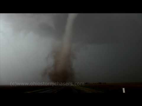 6/12/2017 Violent Carpenter, Wyoming Tornado Takes Out House!