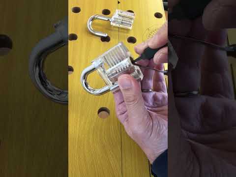 新しいピックでピッキング！ピッキング練習用南京錠でデモ！【鍵屋】【鍵屋の道具】 #鍵 #lockpicking #shorts