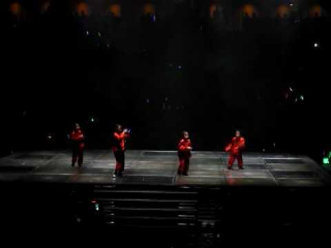 郭富城 Aaron Kwok De Show Reel Live In Concert 09 [30 May 2009] 可爱的小dancers