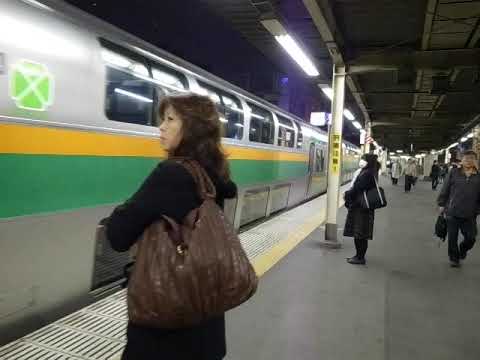 2009 夜 新橋駅 東海道線ホームの様子 091124