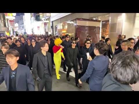 渋谷🎃ハロウィン「🐻プーさん通ります？！」2024🎃Shibuya🎃Halloween🎃"🐻Winnie the Pooh is passing by？！"