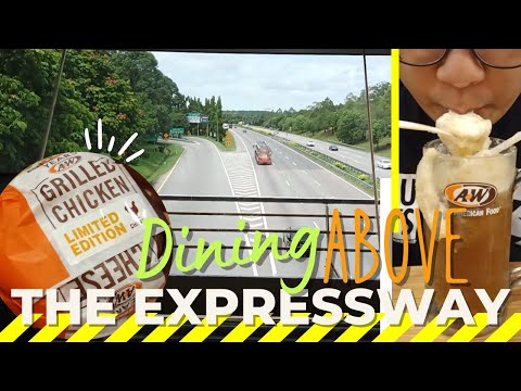 在高速公路上面用餐 | Dining Above The Expressway