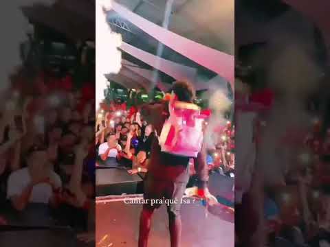 Jovem Dex Cantando Quer voar de Matuê em show!