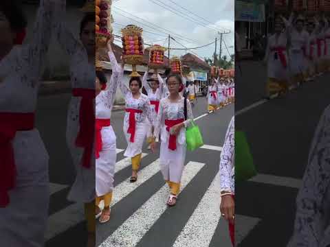 近所のお祭り #バリ島