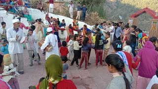 is tarah se hoti hai hamare gaon mein Holi