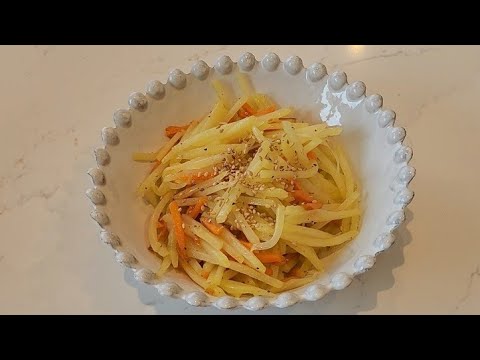 Stir-fry potato (w/ carrot) 감자볶음