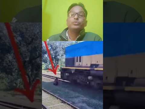 अपनी जान जोखिम में ना डालें 🚊🚆 #viralposts #viralvideos #tranding #train#viralvideo  #shorts #bakri