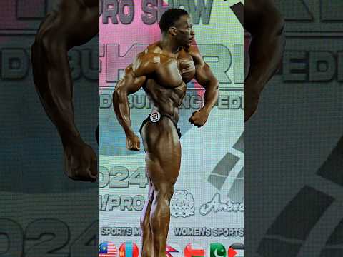 Freaky lifetime Natural Bodybuilder from Zimbabwe #WNBF