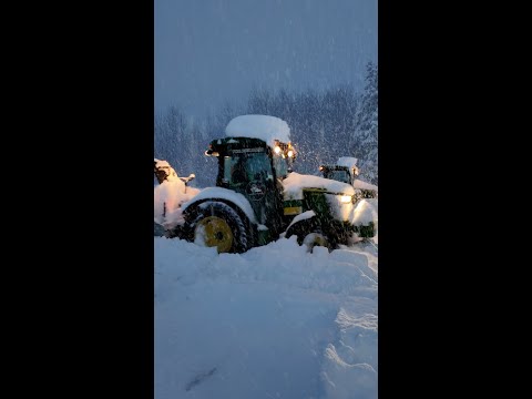 Operator Gets Stuck in Snow Tractor😱😅