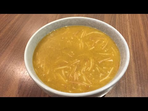 Lentil soup ( ‏شوربة عدس )