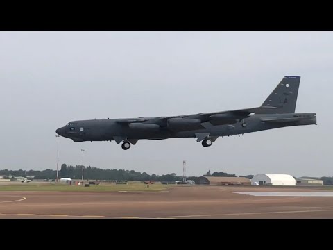 RIAT 2019 - B-52 USAF Arrival 🇺🇸