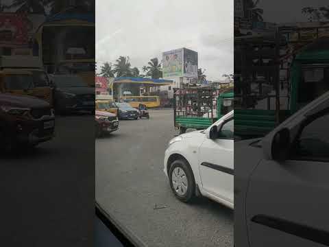 Road, traffic and signals in Mysore