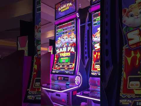 South Point slots #vegasirl #vegas #bestoflasvegas #lasvegascasino #slot #lasvegashotel