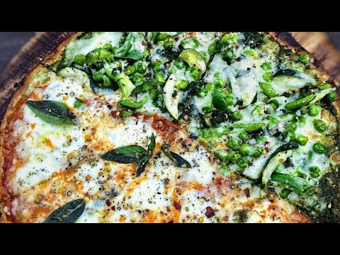 The Correct Way to eat | Green 💚 Viggies Half n Half Pizza 🍕 Recipe | Taste Is Very Amazing #Shorts