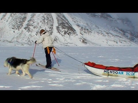 Skiing towards the Walker Arm Fiord - Sam Ford Fiord 2010 expedition