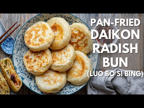 Vegan pan-fried Daikon Radish Bun - Luo Bo Si Bing 萝卜丝饼