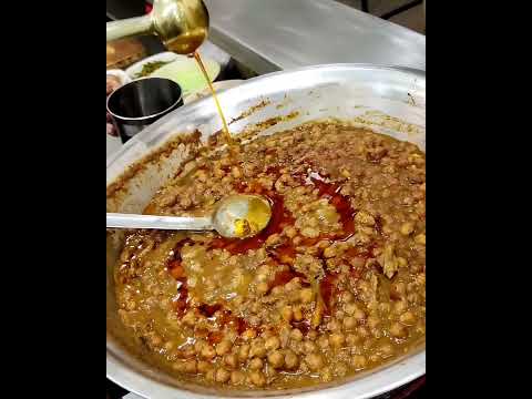 BIGGEST BHATURA IN NORTH CAMPUS | VIJAY NAGAR STREET FOOD | CHOLE BHATURE IN VIJAY NAGAR