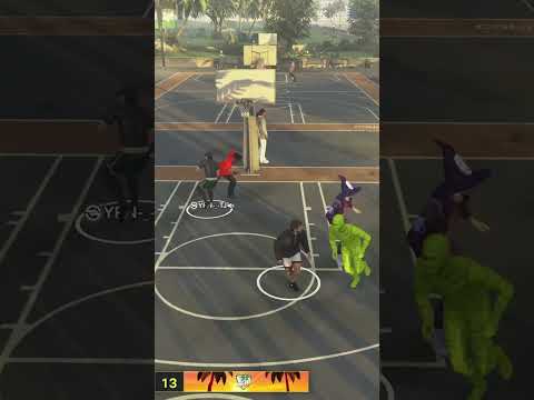 This 7'0" 2 WAY PLAYMAKING STRETCH is the BEST ALL AROUND CENTER BUILD on NBA 2K25