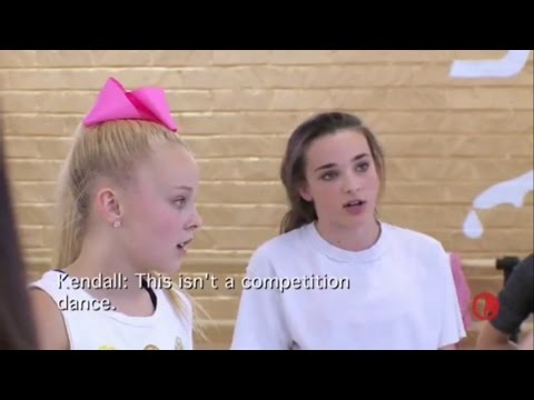 Dance Moms - THE MOMS CANCEL THE GROUP DANCE?!? (S6,E26)