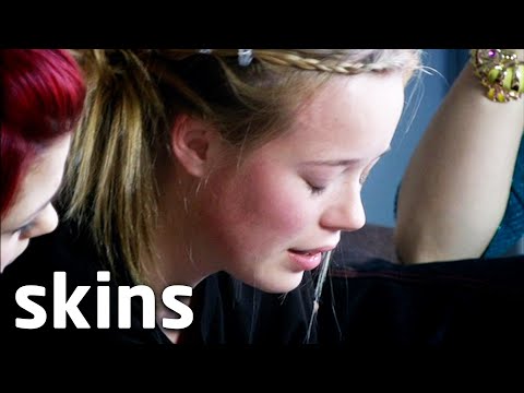 Pandora Finds Out Thomas Cheated On Her | Skins