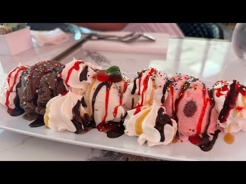 ハワイ　ホノルルレストラン🍽️ デザート🍨Sugar Factory