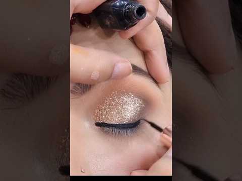 Eyeliner Tutorial on Glittery Eyes 2024..  #shorts #eyeliner #makeup #asmakhan