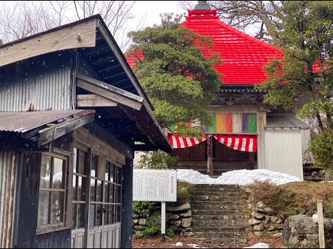 佐渡多聞寺毘沙門堂。7日、佐渡平清水にあるお寺多聞寺を訪ねました。偶然ご住職さんがいらっしゃいました。本堂で読経の体験をしました。初めてです。その後、多聞寺の毘沙門堂も訪ねました。素敵です！