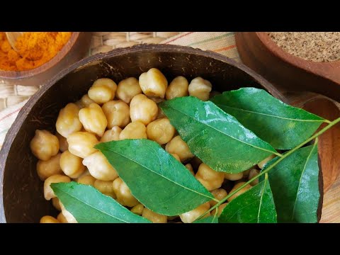 Curried Chickpeas. Make this yummy super snack, with just a few simple ingredients!