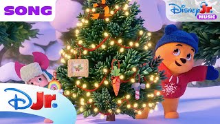 Playdate with Winnie the Pooh "The Perfect Christmas Tree" Song 🎄🎶| Music Video | @disneyjr