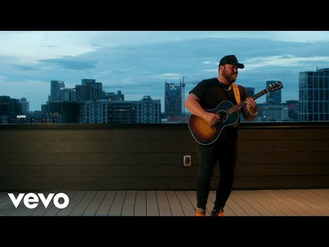 Mitchell Tenpenny - Now We're Talking (Official Lyric Video)