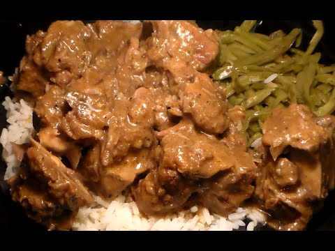 Delicious Smothered Pork Neck Bones Recipe: How To Make Neck Bones & Gravy