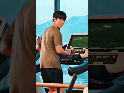 Bora is imaging him being naked while exercising🤣🤣 | Bora Deborah #boradeborah #kdrama #shorts #fyp