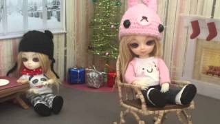 Tiny BJD Christmas Room Scene!