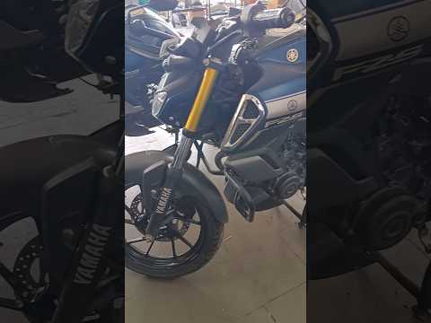 Yamaha fzs v3 2024 sticker modification #youtubeshorts #shorts #ytshorts #fzs #fzsv4