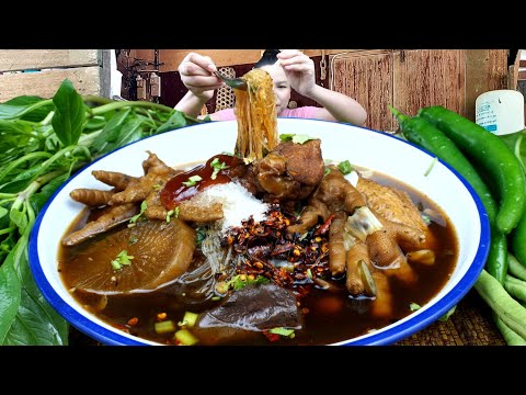 ก๋วยเตี๋ยวไก่ซุปหอมเข้มข้น ซดฮ้อนๆอากาศหนาวเเซ่บถึงใจคักจ้า|ส้มซ่าพาเเซ่บ 17 ธันวาคม ค.ศ. 2024