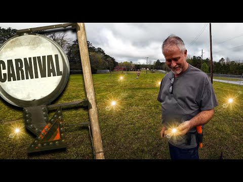 Metal Detecting OLD CARNIVAL SITE & It's LOADED With SILVER COINS!