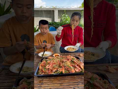 Yummy shrimp 🦐 stir-fry noodle