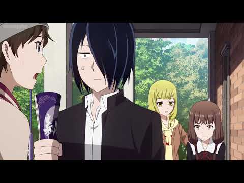 Ishigami smacks Iino on the head