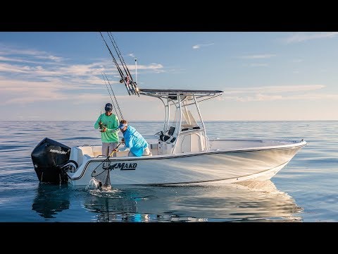 MAKO 214 CC Offshore Fishing Boat