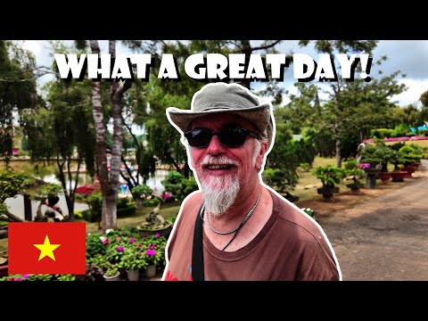 Vlog - E187- " Enjoying the  Da Lat Flower Garden !"🇻🇳 Dalat