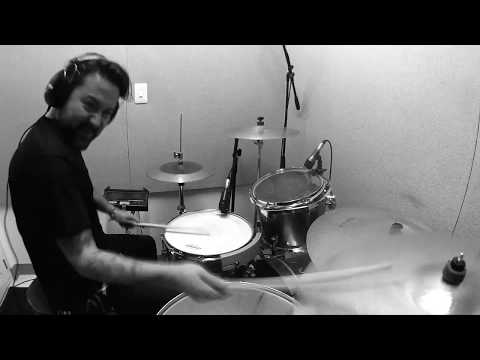 Under Pressure Drum Cover - Yigo Díaz