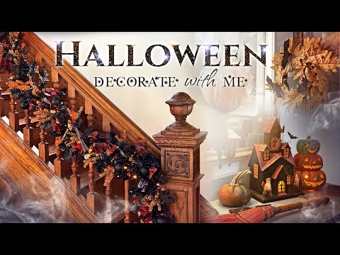 Halloween Decorate With Me 2023! Witchy Halloween Garland, Entry Decorating, Kitchen Wreaths & More!