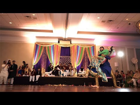 Best Mehndi Dance Performance ever by Bride & Groom