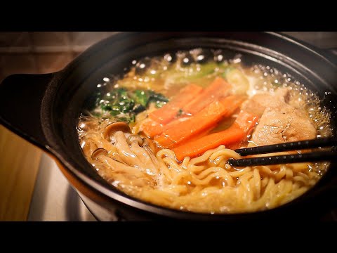 野菜をたっぷり食べたくて作った、やさしい煮込みラーメン