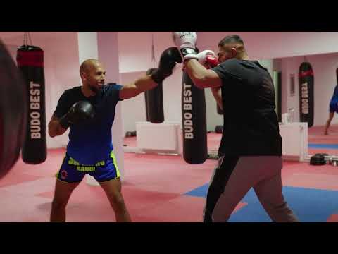 Andrew Tate Takes On Pro Boxers (FULL SPARRING FOOTAGE)