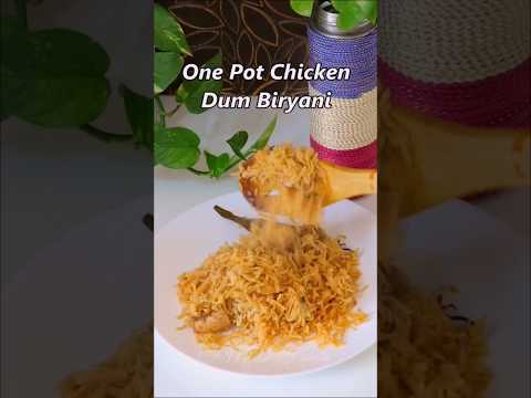 One Pot Chicken Dum Biryani without boiling rice separately #chickenbiryani #biryani #shorts