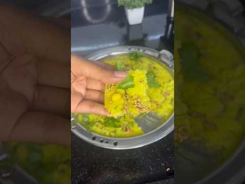 Makai (corn) ke dhokla khaye hai kabhi???...#shorts #youtubeshorts #shortvideo #viralvideo