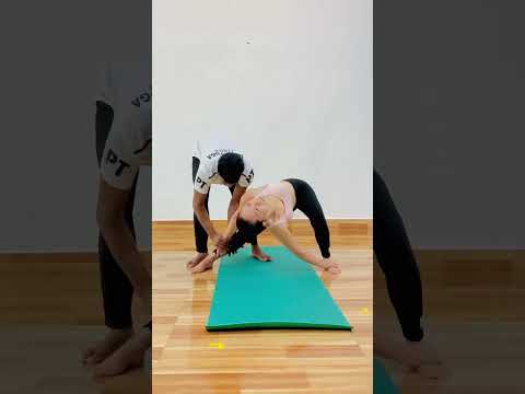 Advance yoga  /  Advance twisting yoga pose  / #yoga #yogi #yogalife #yogaposes #yogainspiration